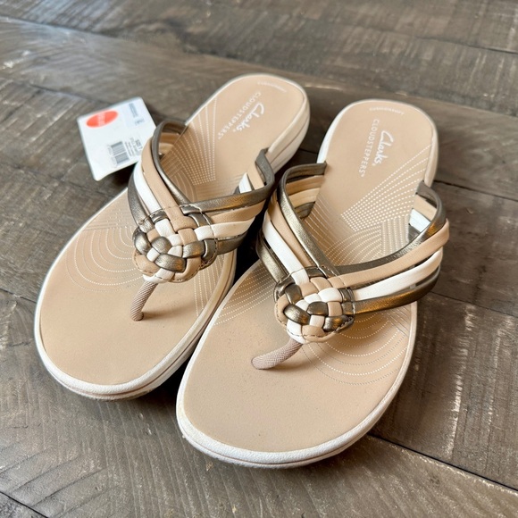 Clarks Cloudsteppers Breeze Coral Beige Thong Sandal Size 7 Style 26166960 NWT - Picture 3 of 6